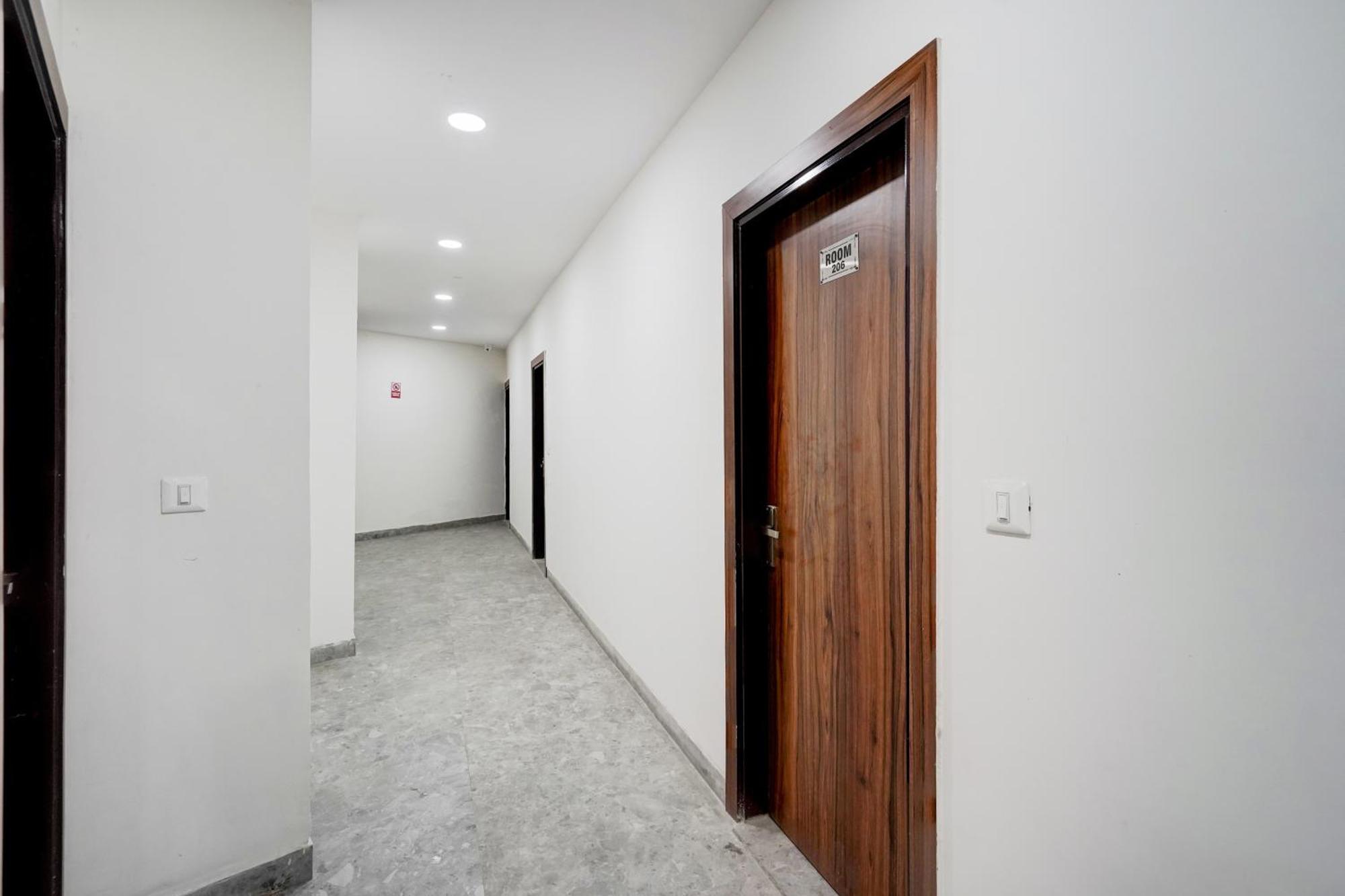 Hotel O Indirapuram Grand 加济阿巴德 外观 照片